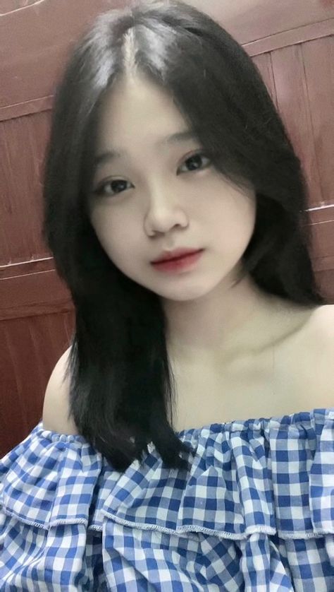 年轻的女学生在线观看